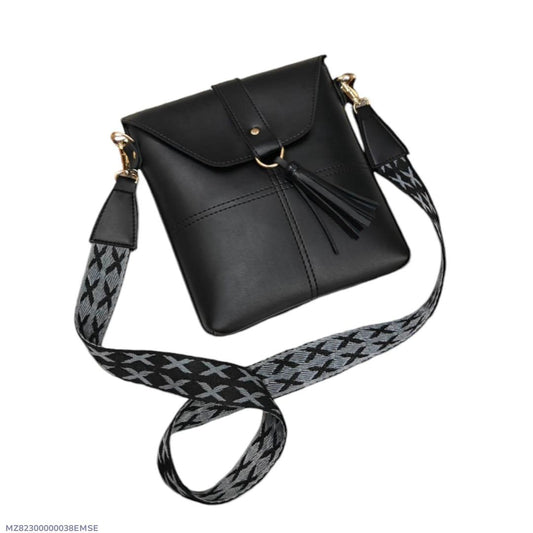 Crossbody Bag
Material: PU Leather